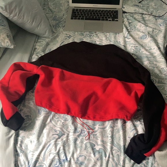 FREE ADD ON Zip Drawstring Crop Sweatshirt - Picture 10 of 10